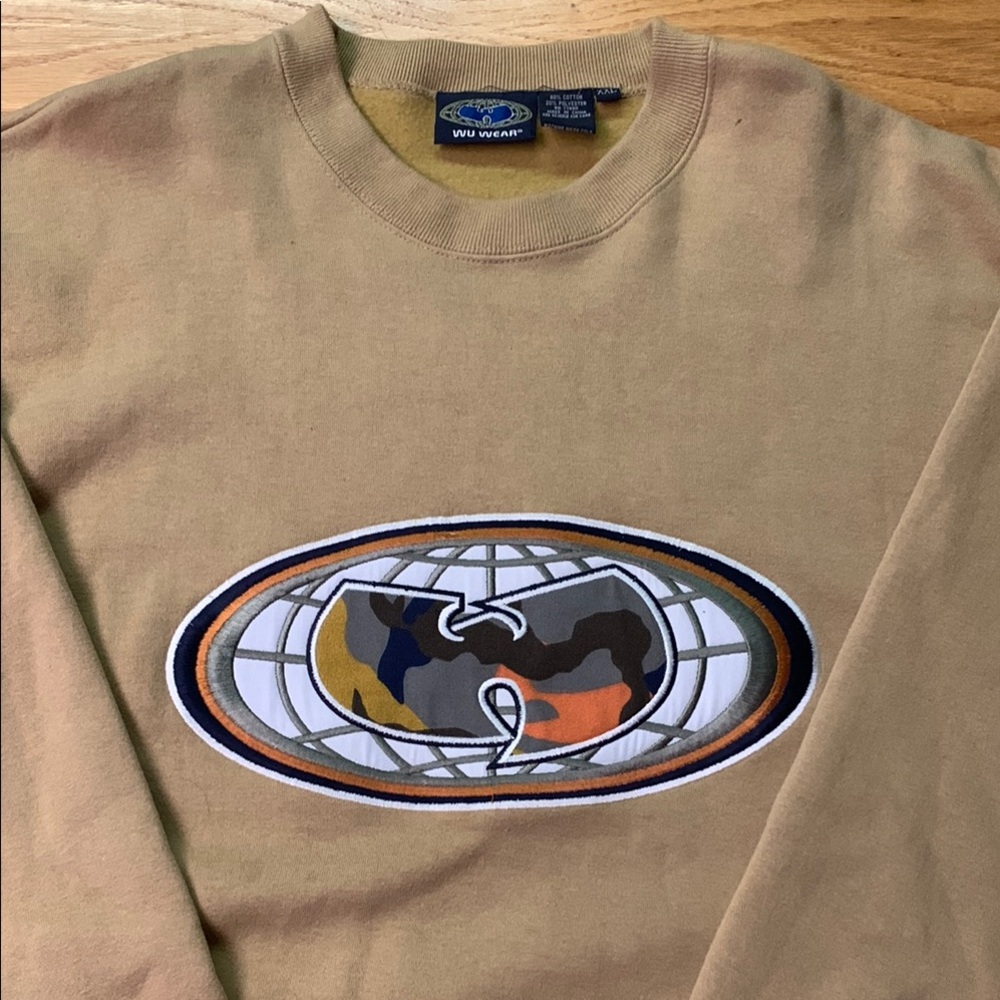 Original Wu-Wear sweatshirt with army logo 90s finest!